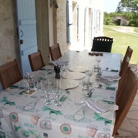Maison *